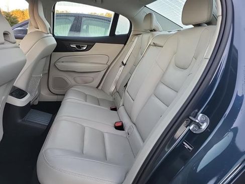 Used 2025 Volvo S60 T8 Ultra image 8