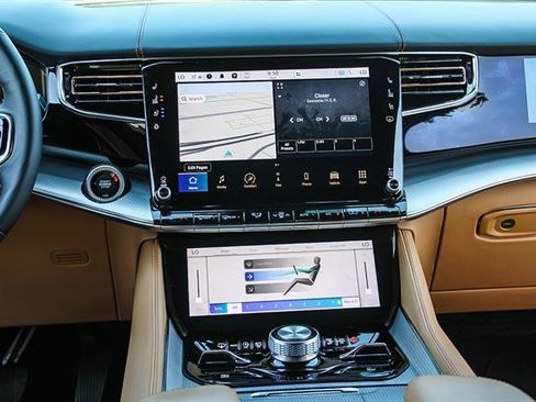 New 2023 Jeep Grand Wagoneer Series III image 14