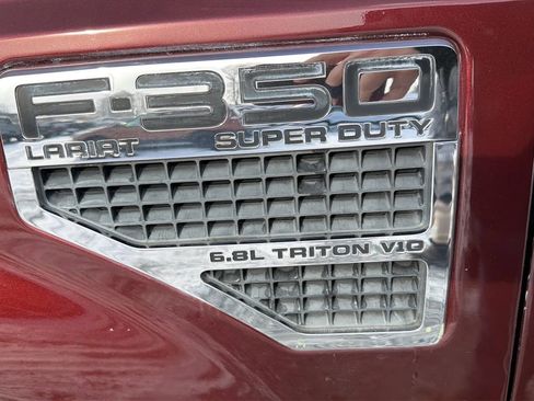 Used 2009 Ford F350 Lariat image 12