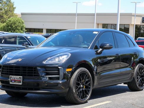 Used 2020 Porsche Macan w/ Premium Package Plus AWD/4WD image 22