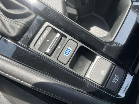 Used 2025 Honda Accord Touring image 28