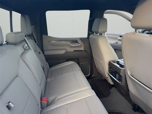 Used 2024 Chevrolet Silverado 1500 LTZ w/ LTZ Convenience Package II image 16