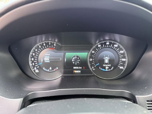 Used 2018 Ford Explorer Platinum image 39