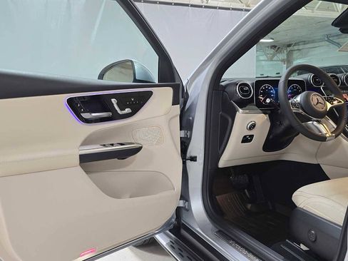 New 2026 Mercedes-Benz GLC 300 4MATIC image 19