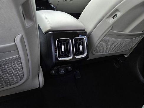 Certified 2023 Kia Sorento SX Prestige image 16