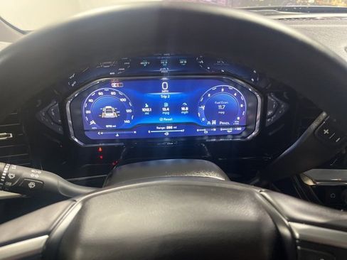 Used 2025 Chevrolet Silverado 1500 RST image 12