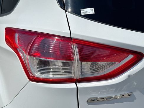 Used 2013 Ford Escape SE FWD image 27