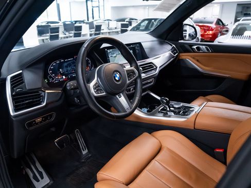 Used 2022 BMW X5 M50i AWD/4WD image 19