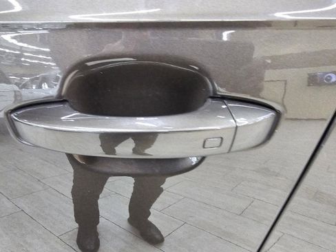 Used 2018 Audi Q7 3.0T Prestige image 13