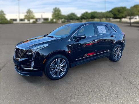 Certified 2025 Cadillac XT5 Premium Luxury image 33