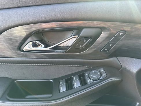 Used 2023 Chevrolet Traverse High Country w/ LPO, Floor Liner Package image 23