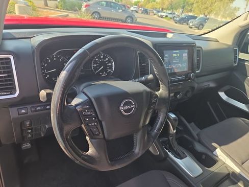 Used 2023 Nissan Frontier SV w/ SV Convenience Package RWD image 11