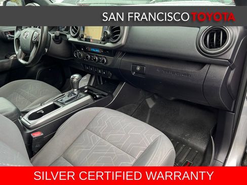 Used 2016 Toyota Tacoma TRD Sport image 21