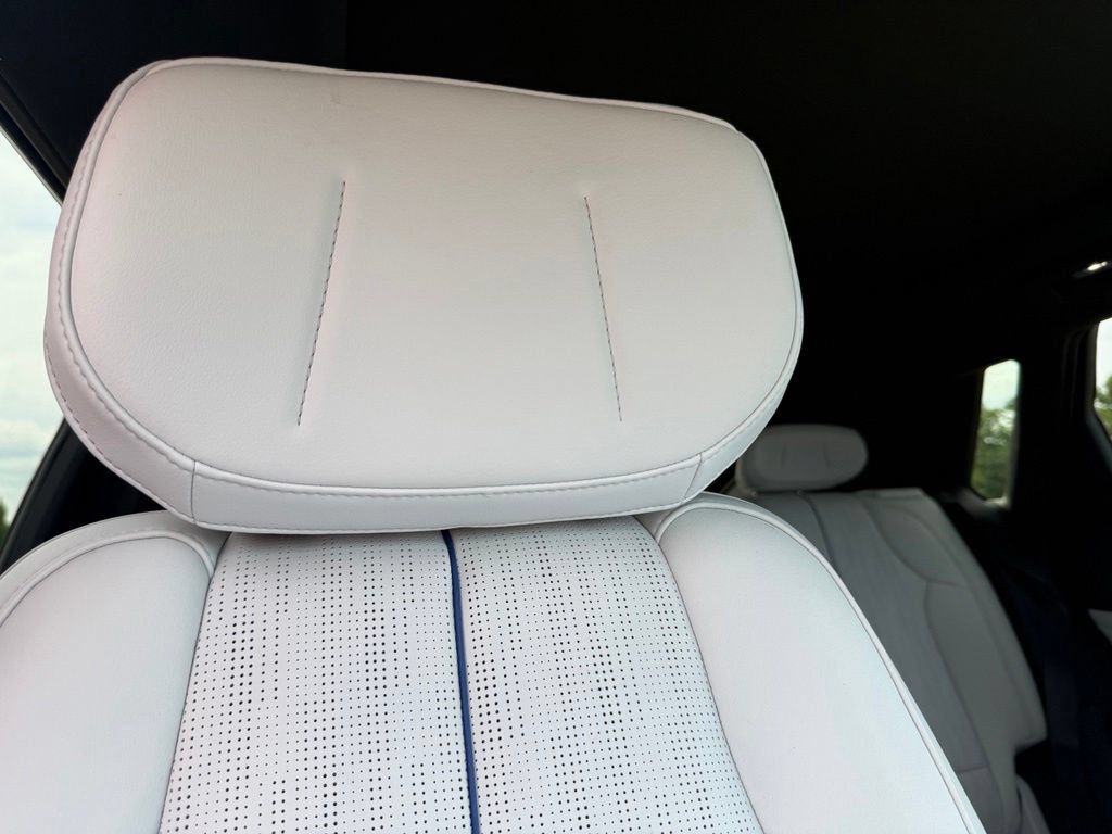 Certified 2024 Cadillac Lyriq Sport w/ LPO, Floor Liner Package AWD/4WD image 33