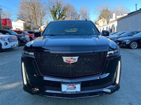 Used 2023 Cadillac Escalade ESV Sport w/ Touring Package image 2