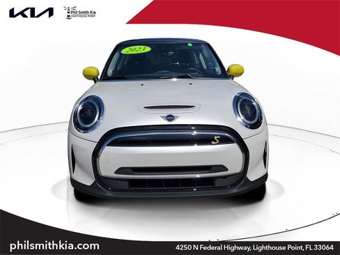 Used 2023 MINI Cooper SE image 1
