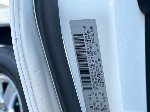 Used 2017 Jeep Wrangler Sahara w/ Mopar Chrome Edition Group image 33