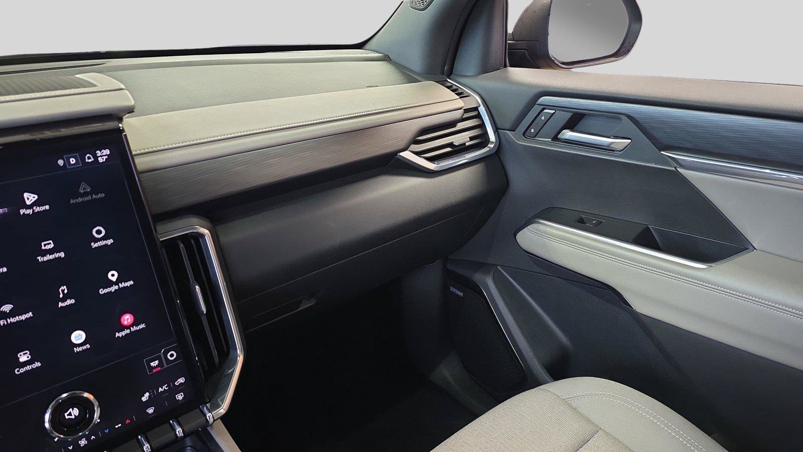 Used 2026 GMC Acadia Elevation AWD/4WD image 25