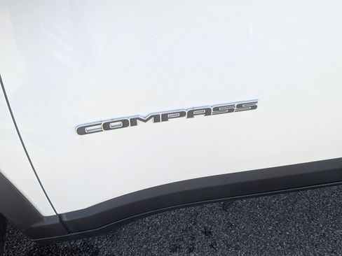 New 2026 Jeep Compass Limited image 10