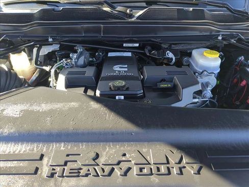 Used 2022 RAM 3500 Limited image 22