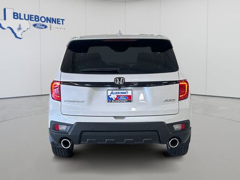 Used 2024 Honda Passport EX-L image 6