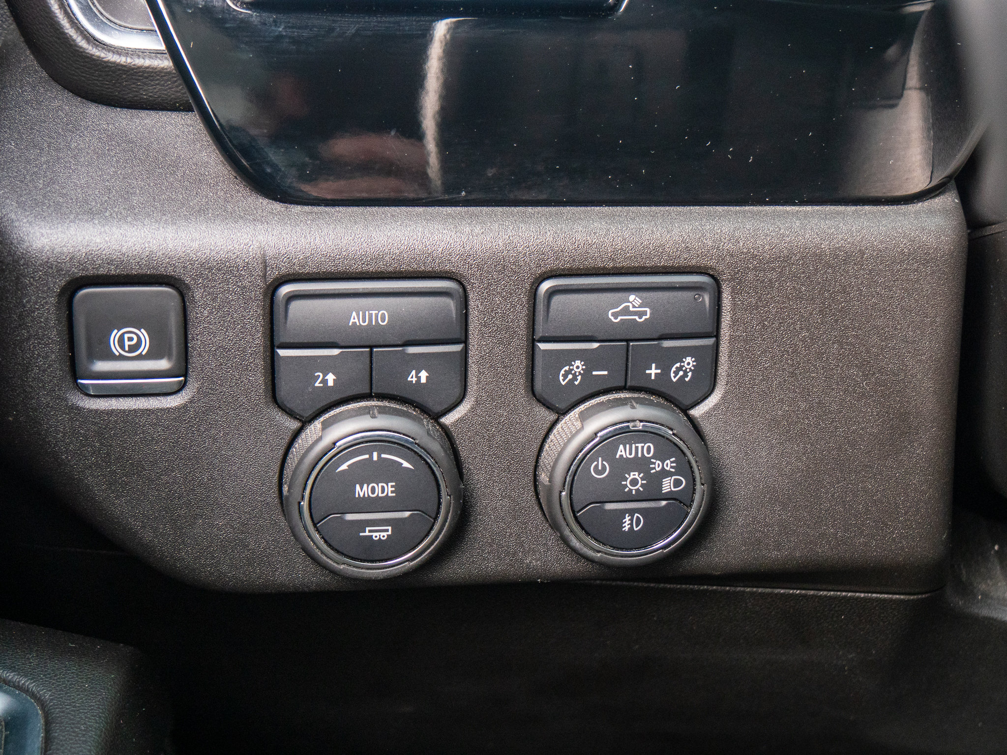 Used 2024 Chevrolet Silverado 1500 RST w/ Protection Package AWD/4WD image 23