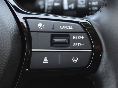 Used 2025 Honda CR-V EX-L image 9