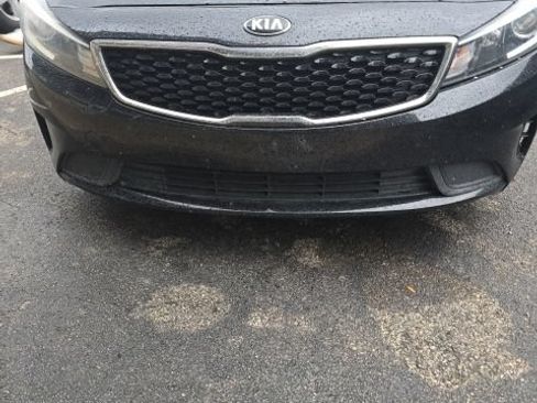 Used 2017 Kia Forte LX w/ LX Popular Package FWD image 11