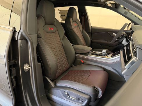 New 2026 Audi RS Q8 performance image 32