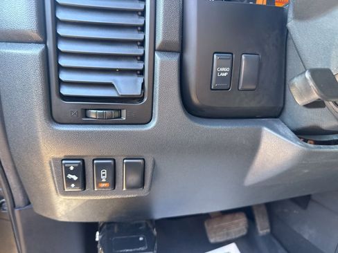 Used 2011 Nissan Titan S image 11