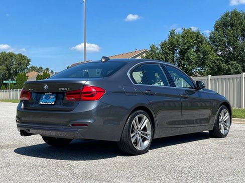 Used 2018 BMW 330i xDrive Sedan w/ Convenience Package AWD/4WD image 7