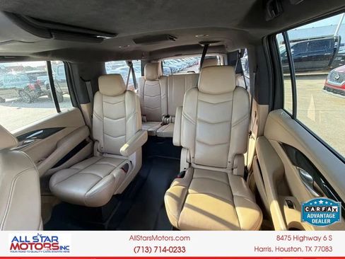 Used 2018 Cadillac Escalade ESV Platinum AWD/4WD image 17