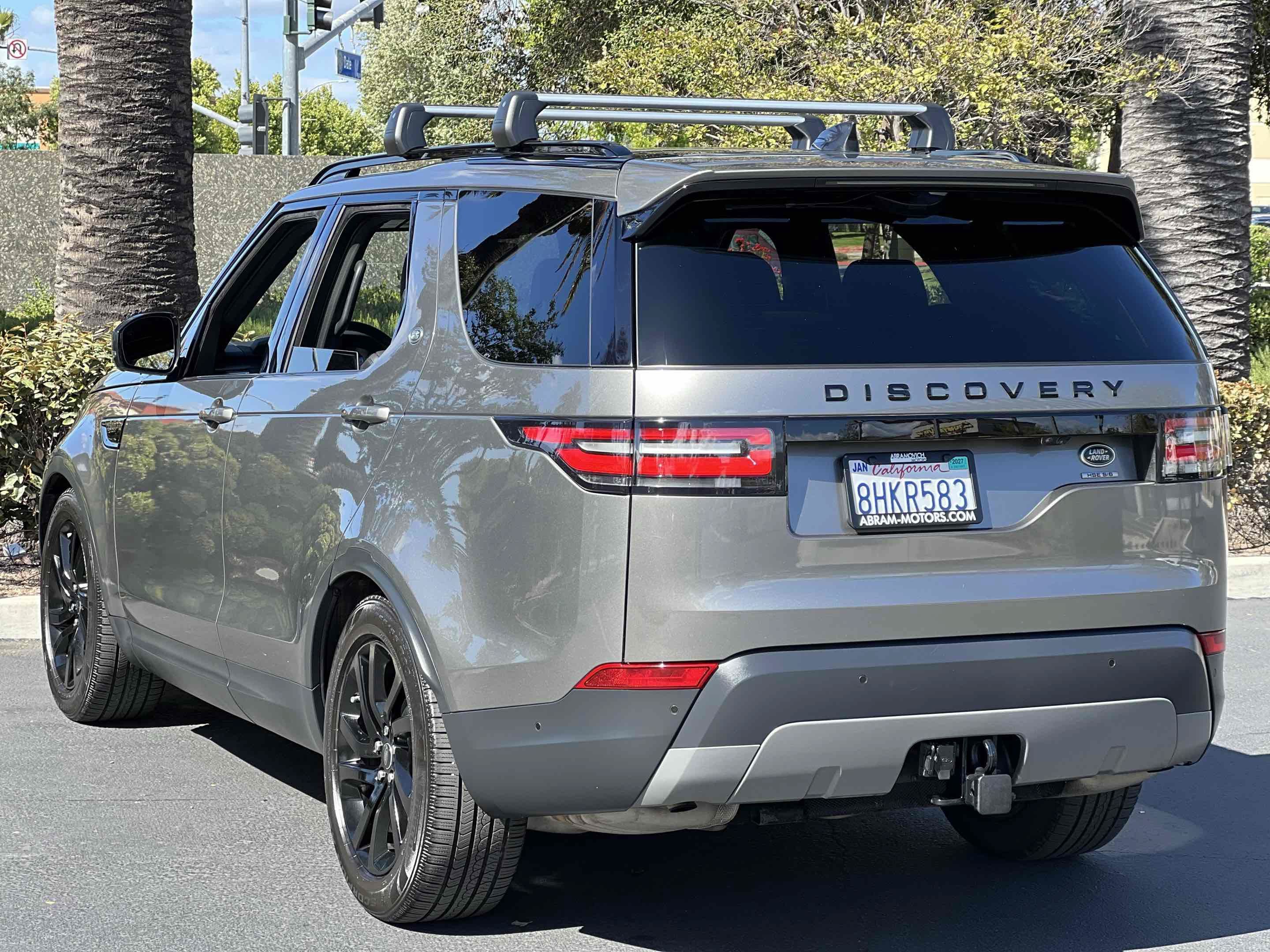 Used 2018 Land Rover Discovery HSE AWD/4WD image 21