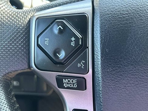 Used 2023 Toyota Tacoma SR5 AWD/4WD image 27