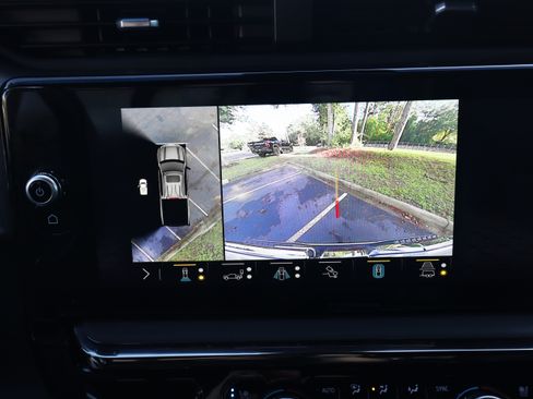 Used 2023 GMC Sierra 1500 AT4 w/ AT4 Premium Package AWD/4WD image 36