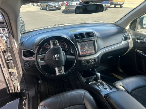 Used 2019 Dodge Journey Crossroad AWD/4WD image 4