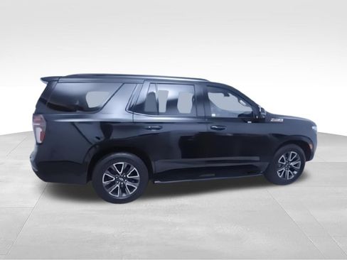 Used 2022 Chevrolet Tahoe Z71 w/ Z71 Off-Road Package AWD/4WD image 8