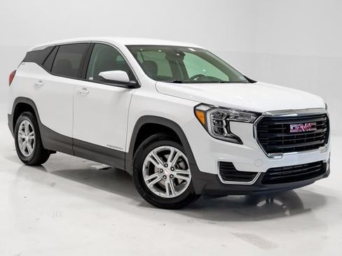 Used 2024 GMC Terrain SLE FWD image 6