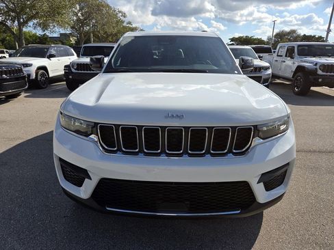 New 2025 Jeep Grand Cherokee Laredo X w/ MOPAR Finishing Package image 3