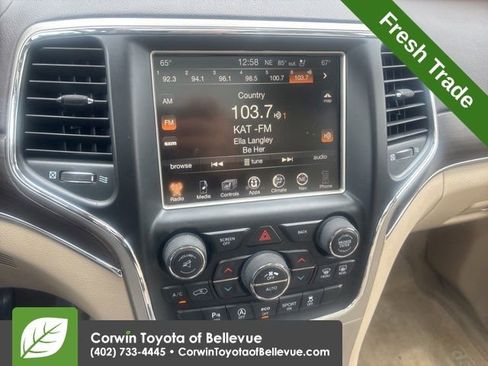 Used 2017 Jeep Grand Cherokee Overland AWD/4WD image 15