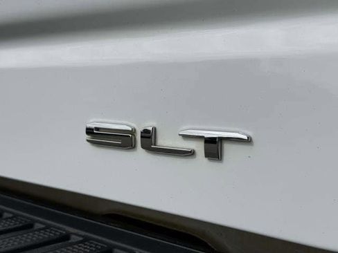 Used 2020 GMC Sierra 1500 SLT w/ SLT Premium Package image 9