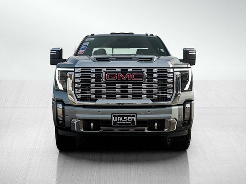 New 2026 GMC Sierra 3500 Denali w/ Denali Reserve Package AWD/4WD image 2