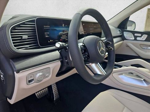 New 2026 Mercedes-Benz GLS 450 4MATIC image 2