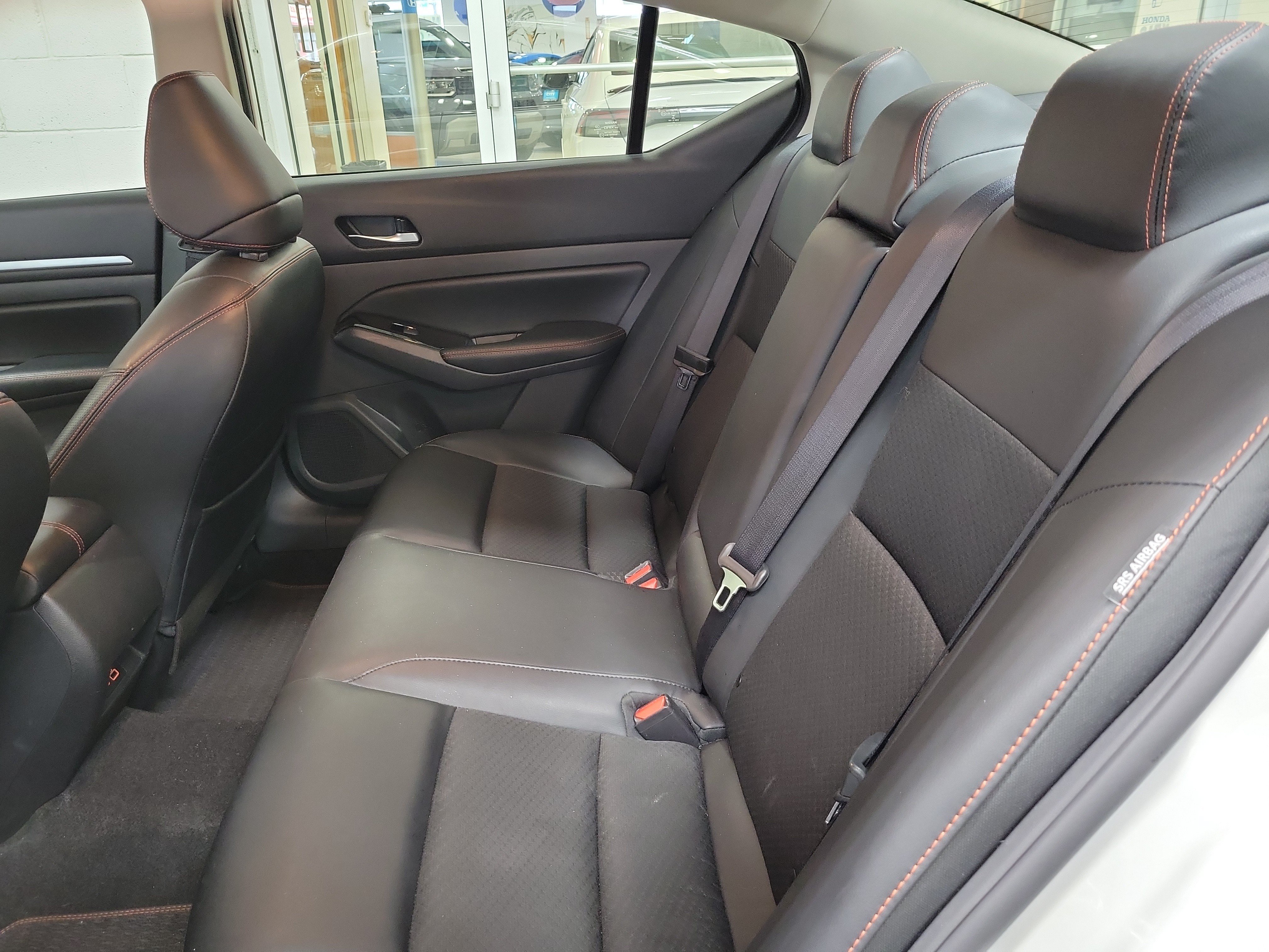 Used 2024 Nissan Altima 2.5 SR FWD image 17