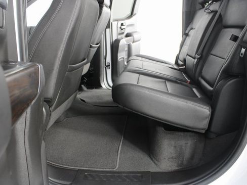 Used 2021 GMC Sierra 1500 SLT image 17