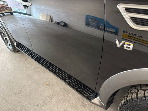 Used 2020 Nissan Armada SL image 81