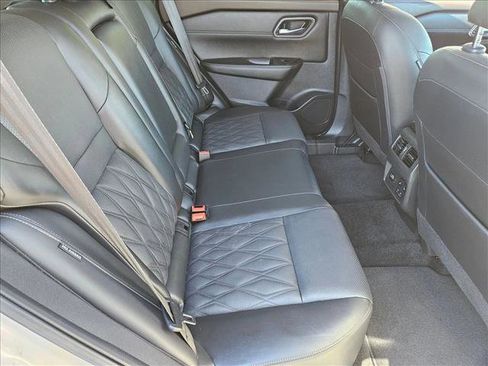 Certified 2023 Nissan Rogue Platinum w/ Platinum Premium Package image 19