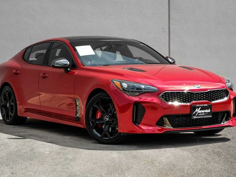 Used 2018 Kia Stinger GT1 RWD image 7