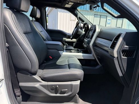 Certified 2022 Ford F450 Lariat w/ Lariat Ultimate Package AWD/4WD image 11
