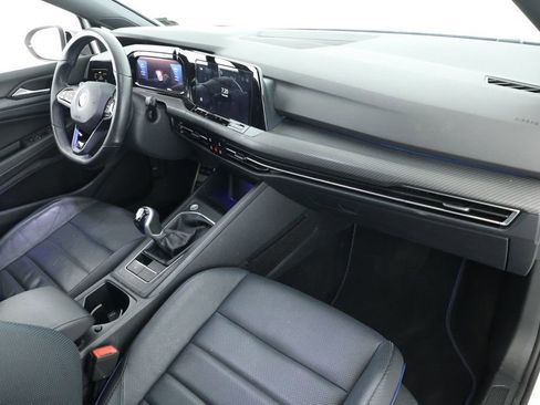 Used 2022 Volkswagen Golf R image 23